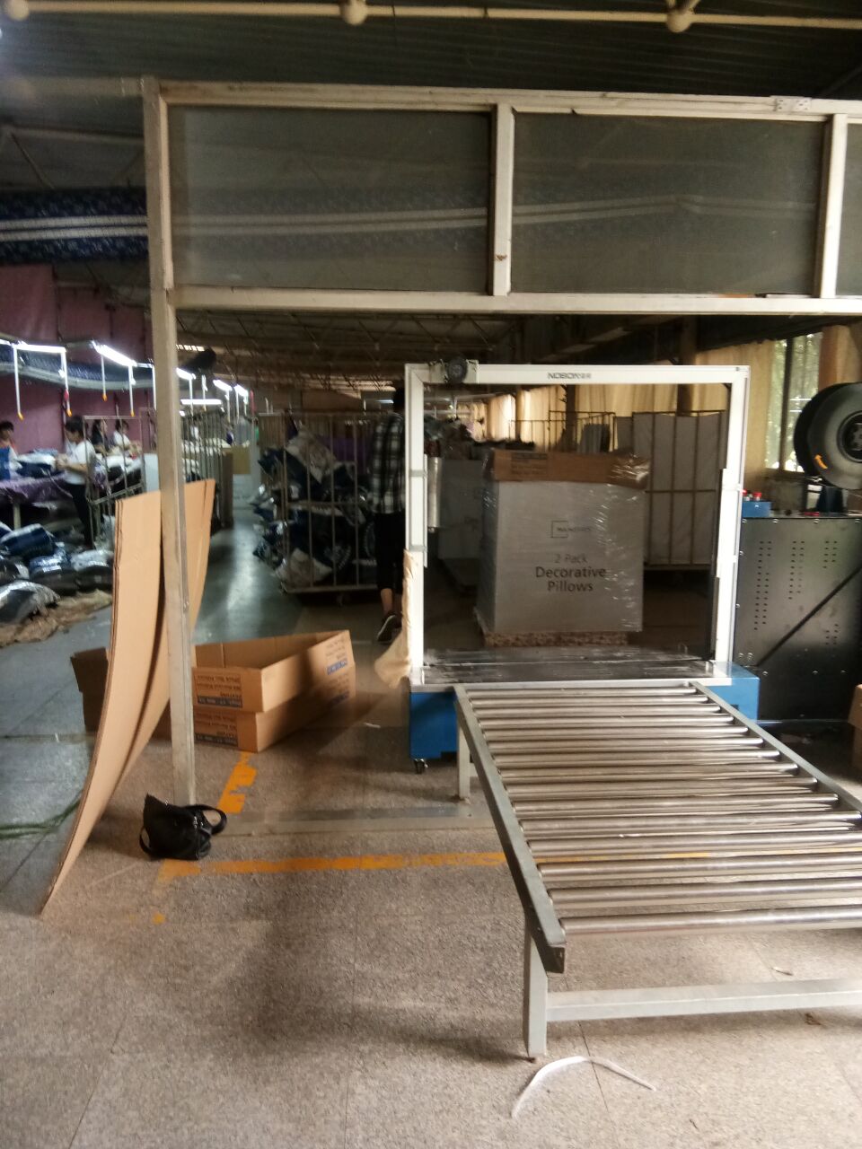低臺(tái)無(wú)人化打包機(jī) 低臺(tái)無(wú)人化打包機(jī)